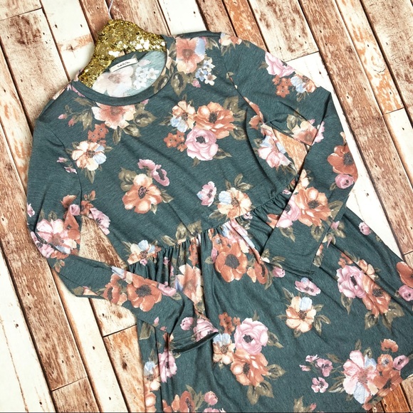 Super cute floral babydoll top - Picture 4 of 4